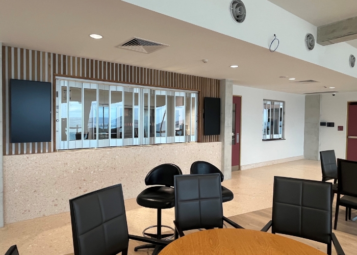 Commercial Folding Doors Preserve Stunning Panoramic Views by ATDC