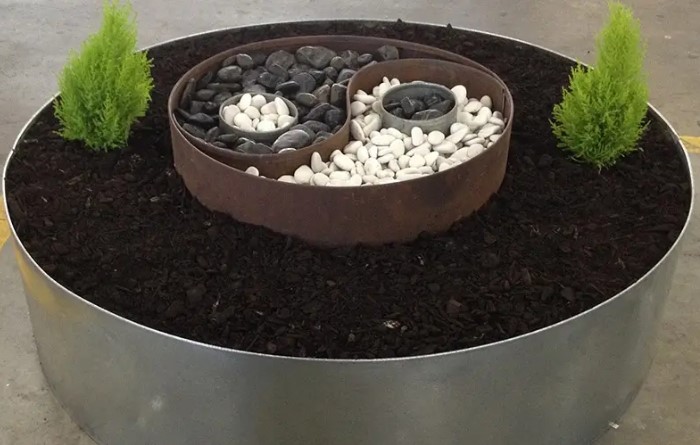 Pre-Made Round Planter Beds from Formboss