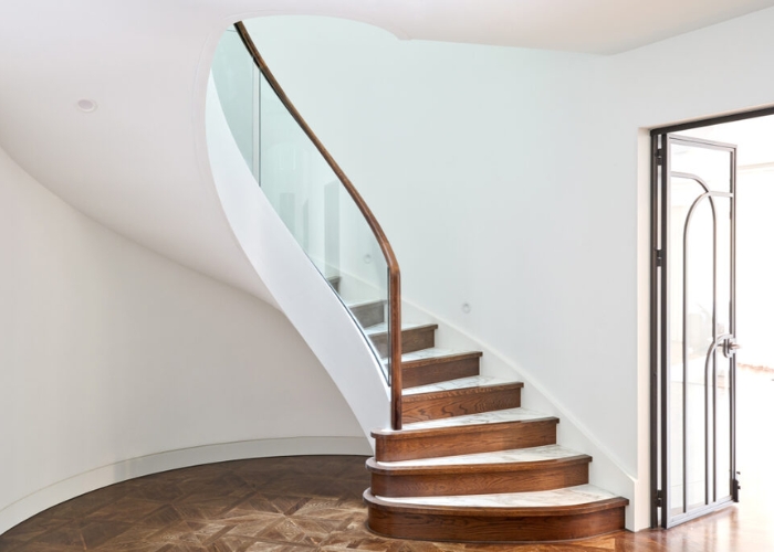 Winding Stairs with Curved Glass Balustrade by S&A Stairs