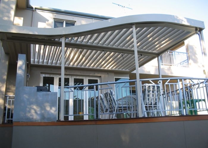 Curved Roof Louvre System by Vergola NSW