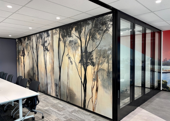 Centre-stacking Double Glazed Operable Walls for Meeting Rooms by Bildspec
