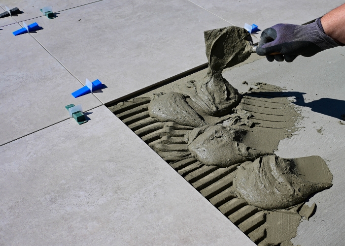 Adhesive Mortar for Tile Protection by Laticrete