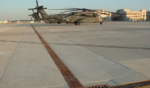 Airport trench grates