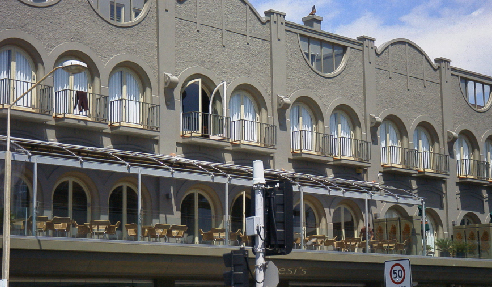VertiGlass Stylish Balcony