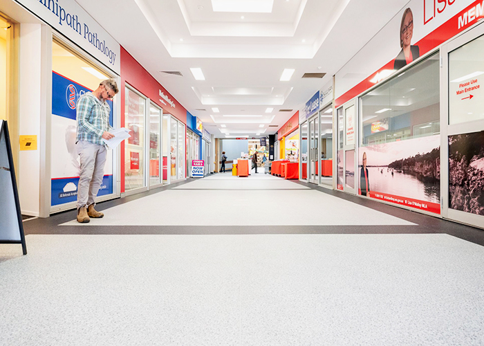 Adhesive-free Shopping Centre Flooring from Altro