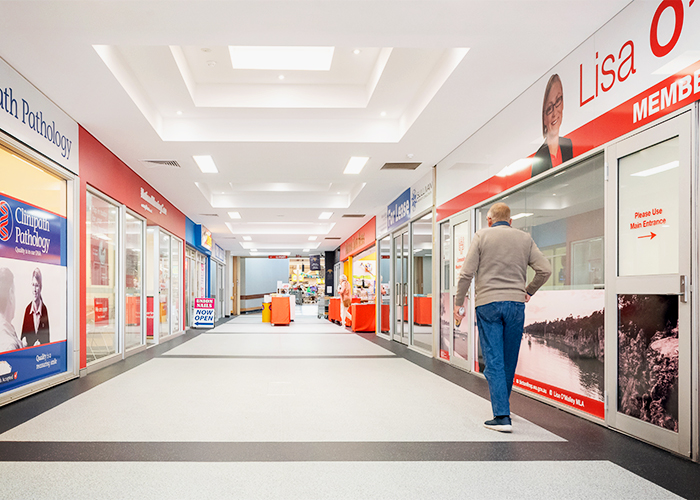 Adhesive-free Shopping Centre Flooring from Altro
