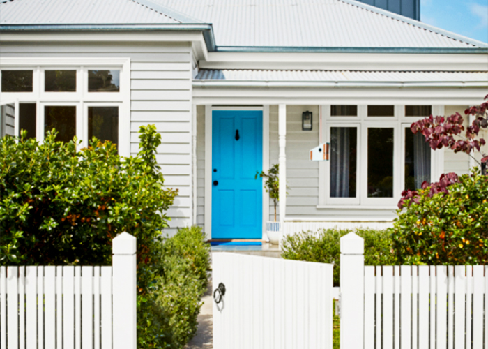 How to Choose an Exterior Paint Colour Scheme with Dulux