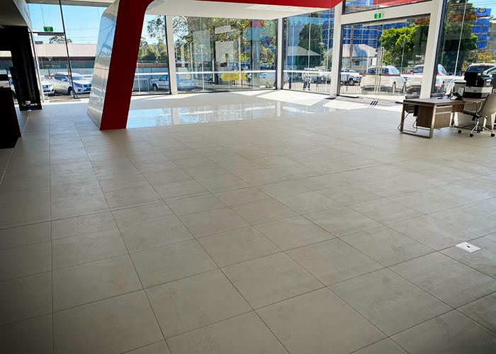 Large Format Tile and Stone Installation by LATICRETE