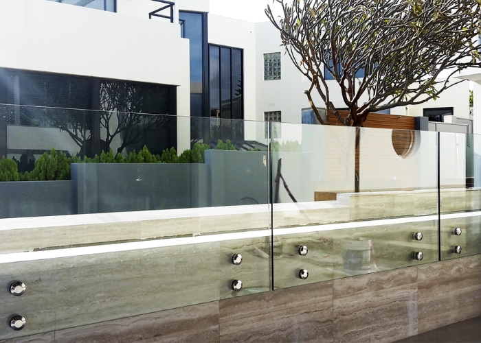 Architectural Glazing for Balustrades by Alloy