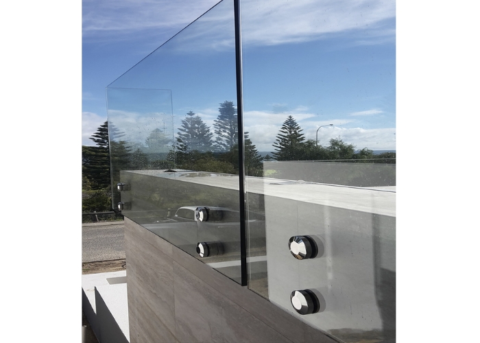 Architectural Glazing for Balustrades by Alloy