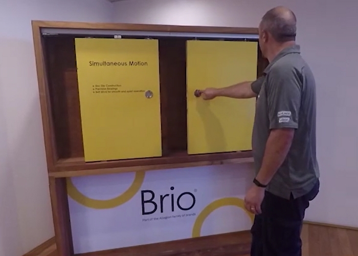 Simultaneous Accessory Kit for Bi-Parting Doors by Brio