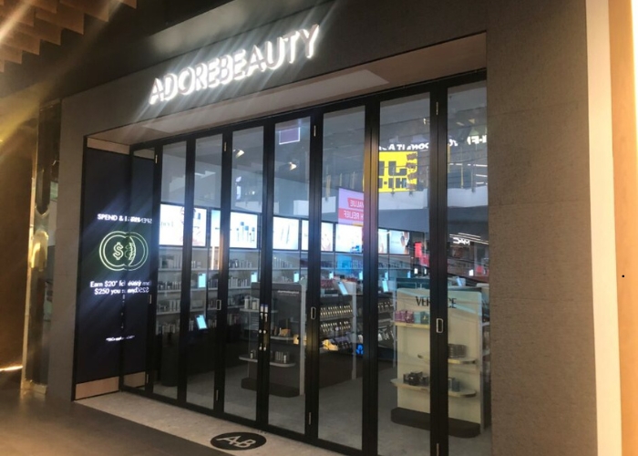 Glass Stacking Doors for Commercial Tenancies by ATDC