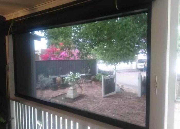 External Zipscreen Blinds for Windows by Rolletna