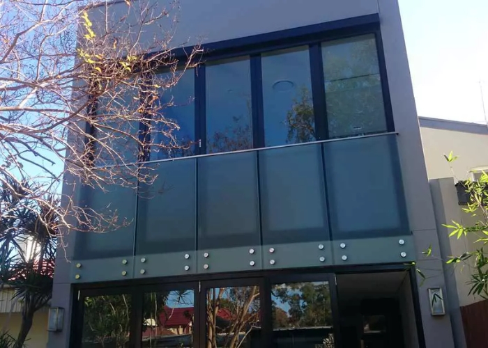 External Zipscreen Blinds for Windows by Rolletna