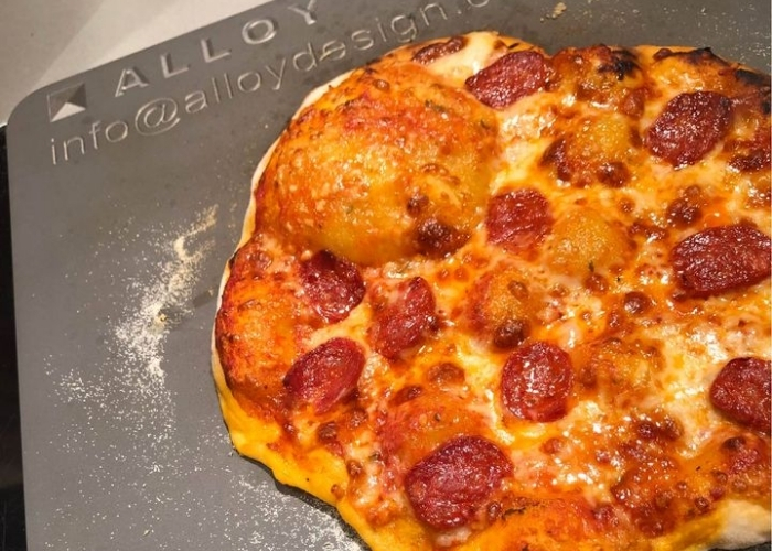 Oven Steel Plate for Pizzas by ALLOY