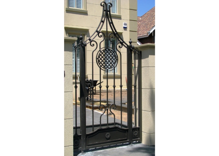 Matching Balcony and Gate Wrought Iron Design by Budget Wrought Iron