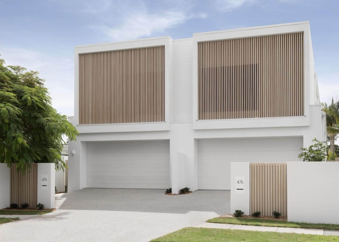 Woodgrain Finish Aluminium Privacy Screens by DECO Australia