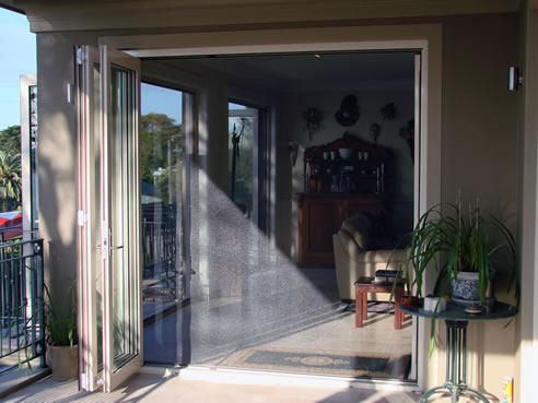 retractable insect screen