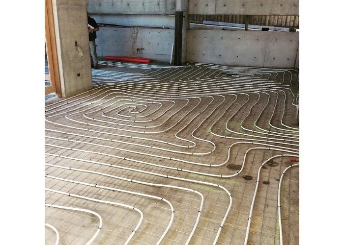 Hydronic Screed Under Tile Heating by Amuheat
