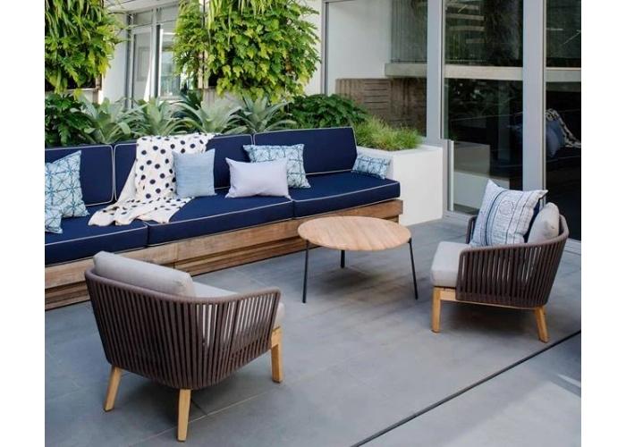 Award Winning Residence with Tribu Outdoor Furniture from Cosh Outdoor Living