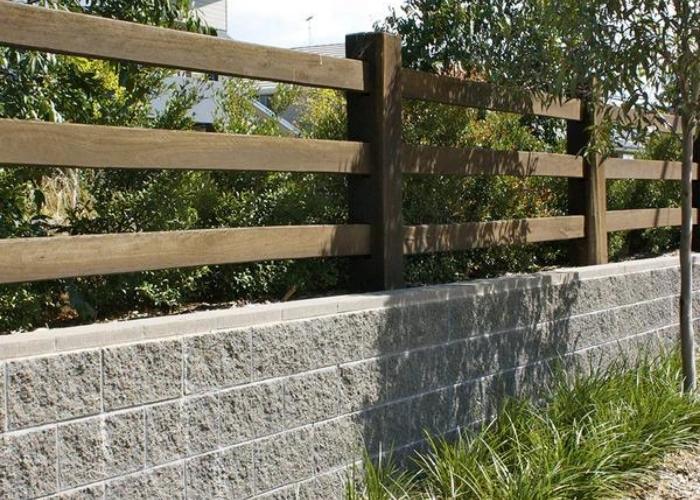 Textured Splitface Blocks for Landscaping by Simons Seconds