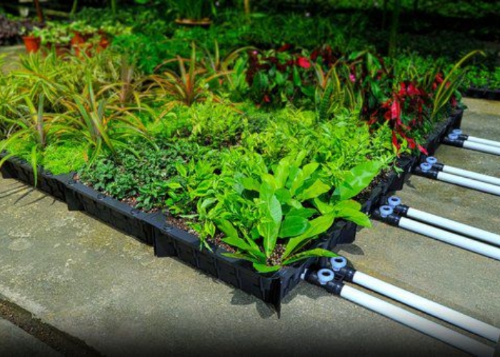Modular Planting Tray System by Elmich