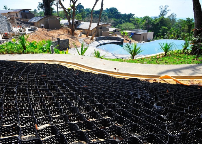 Erosion Barrier for Slopes by Elmich