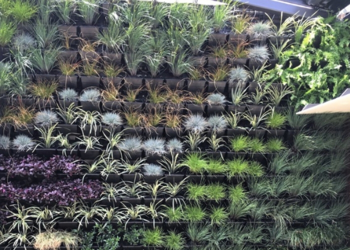 How to Make a Garden Wall by KHD