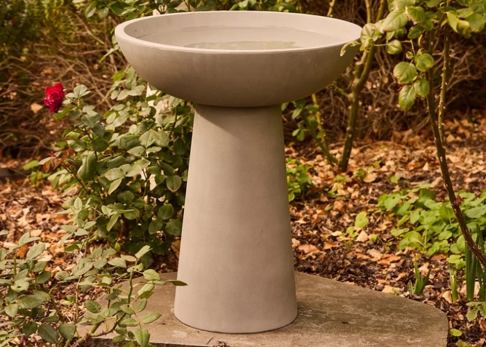 Terracotta Bird Bath for Outdoor Areas by Simons Seconds