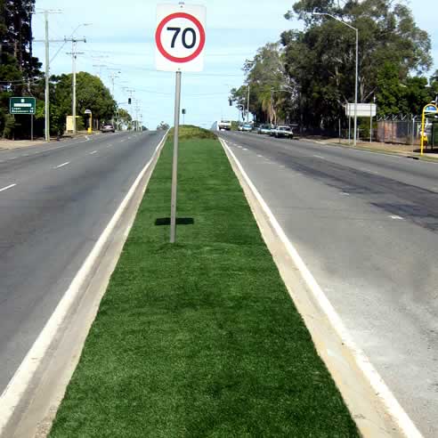 synthetic lawn for median strips from enduroturf road median