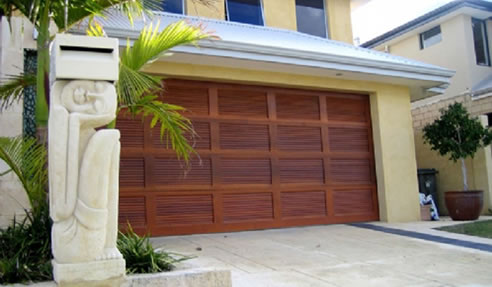 Louvred Timber Garage Doors, Deville Garage Doors Taren ...