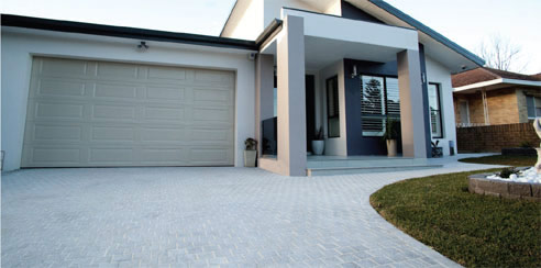 driveway with granite cobblestones