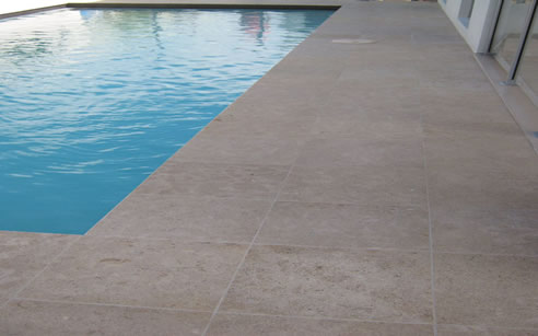 lavarosalimestone tile pool surround