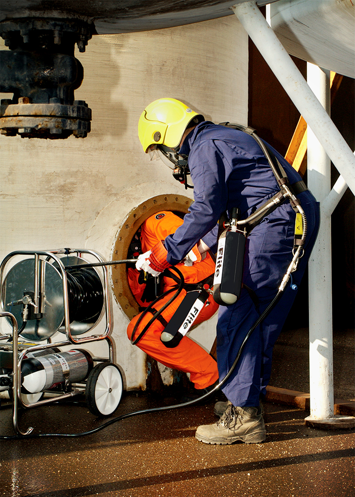 Confined Space Identification & Training with 3M