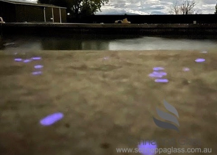 Glow-in-the-dark Purple Crush PolyGlow™ from Schneppa Glass