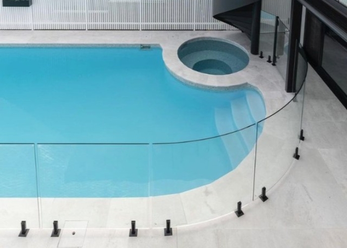 Glass Fencing for Outdoor Pools by Bent & Curved Glass