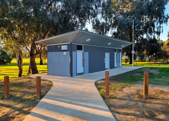 National Foresters Grove Public Toilet Block by Britex