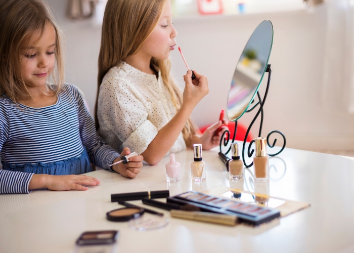 Non Toxic Natural Make-up for Kids by Livos