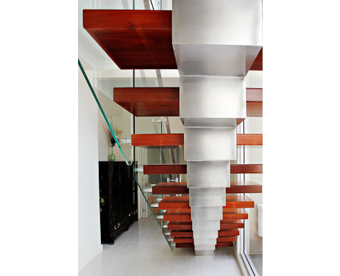 mono string stairs
