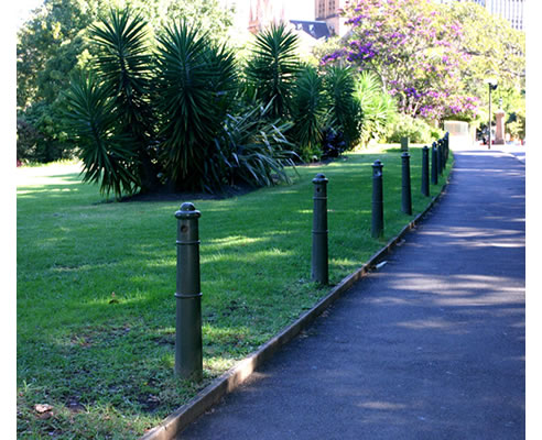 cast iron bollards