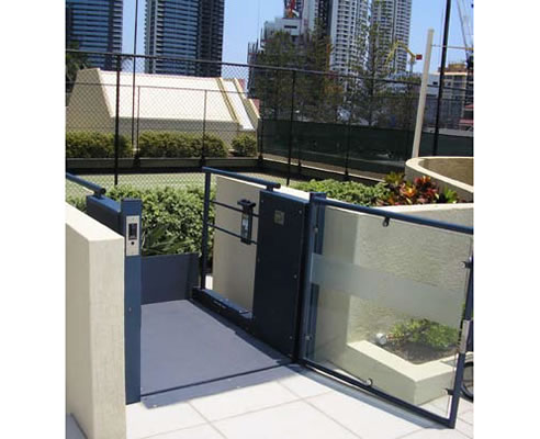 wheelchair acces lift