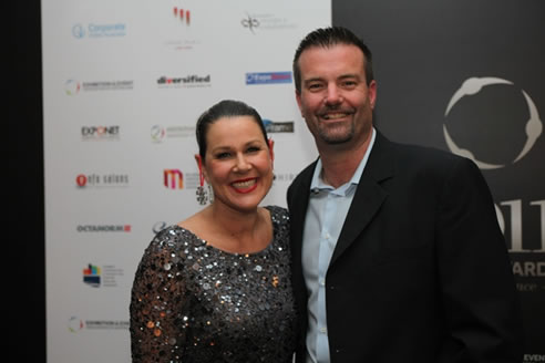 julia morris and stephen dorrofield at eeaa awards