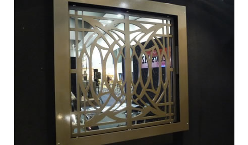feature mirror