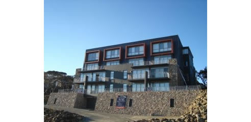hotham chalet moritz