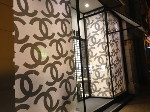 chanel blinds shop front