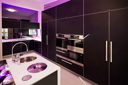 Perspex Midnight Black S2 962 by Mitchell Laminates