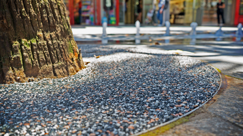 Tree surround solution from StoneSet