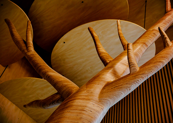 High-quality Clear Topcoat for Timber Sculptures from Mirotone