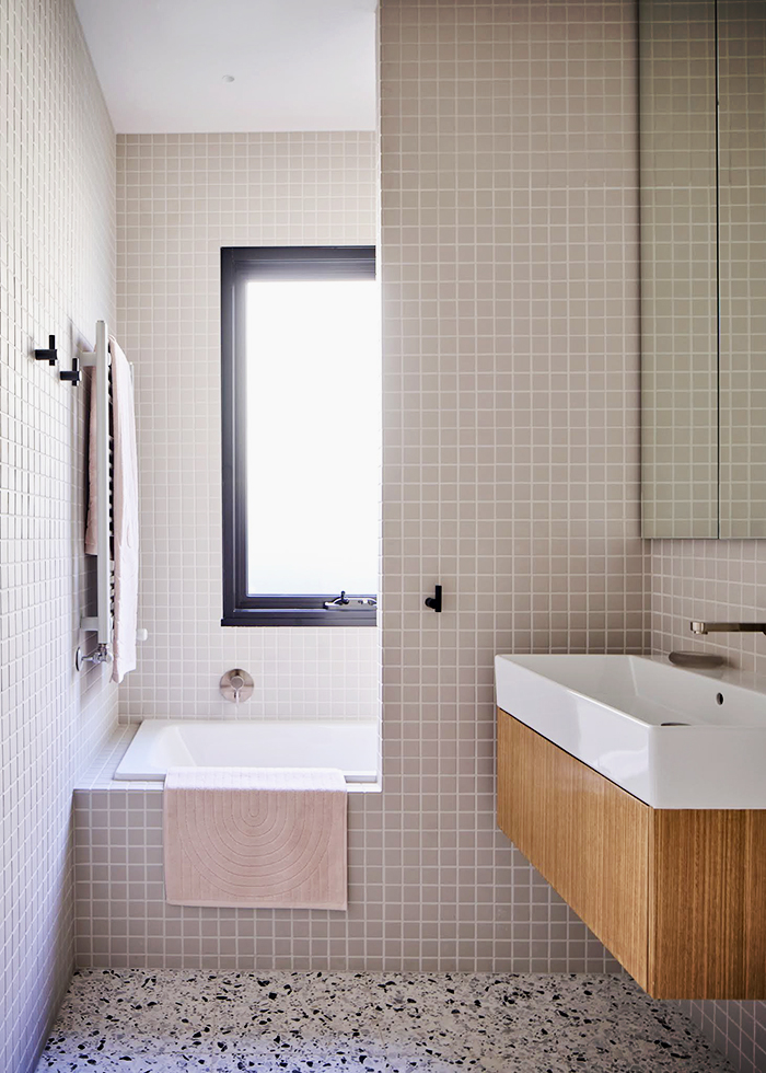 Tiling of Heritage Bathrooms Featuring LATICRETE