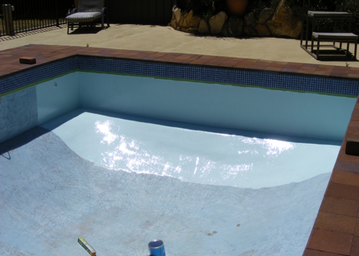 Sea Foam Paint for Pools from Hitchins Technologies